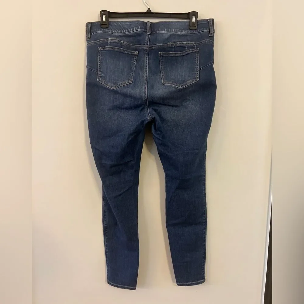 Torrid Dark Blue Jeans 16R Bombshell Skinny